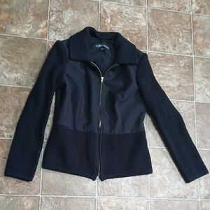 GUC Albert Nipon Black Zippered Jacket Removable Collar Size 6
